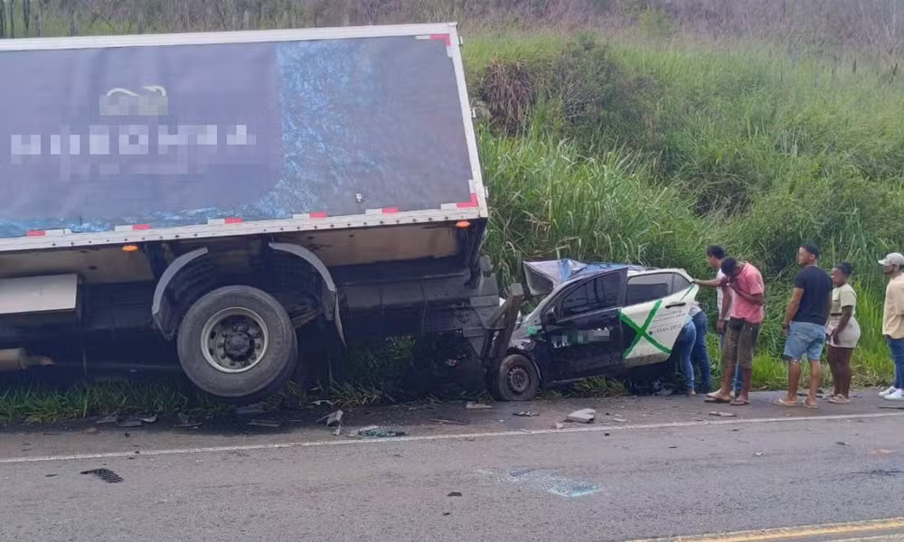 No Interior da Bahia:  Acidente na BR-101 deixa três membros da mesma família mortos