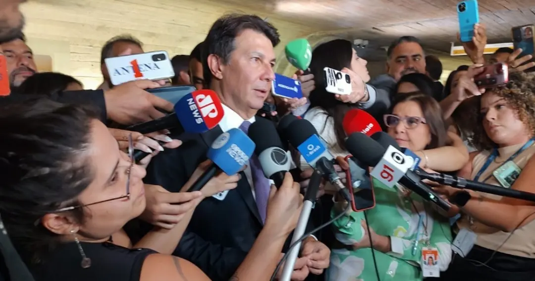 Hugo Motta e Arthur Maia defendem que o Congresso trate a reforma administrativa como prioridade neste ano