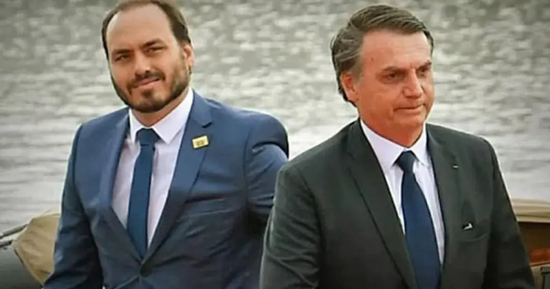 Bolsonaro, Ramagem e Carlos são indiciados em inquérito da PF sobre Abin paralela