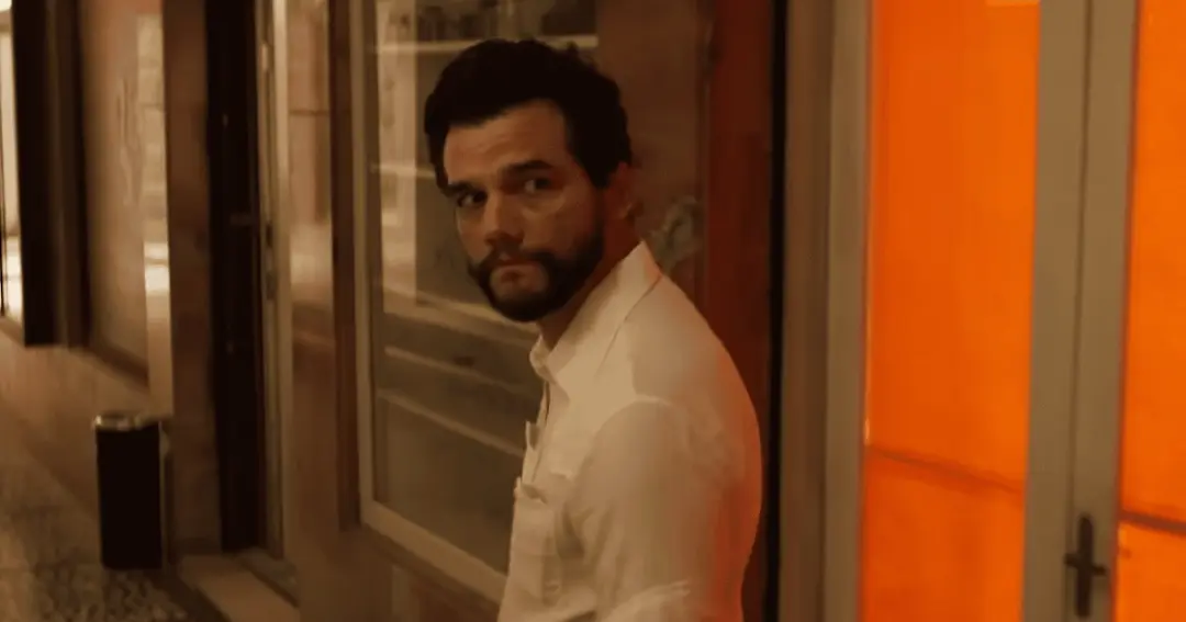 ‘O Agente Secreto’: Filme que deu prêmio inédito a Wagner Moura terá exibição gratuita no Museu do Louvre