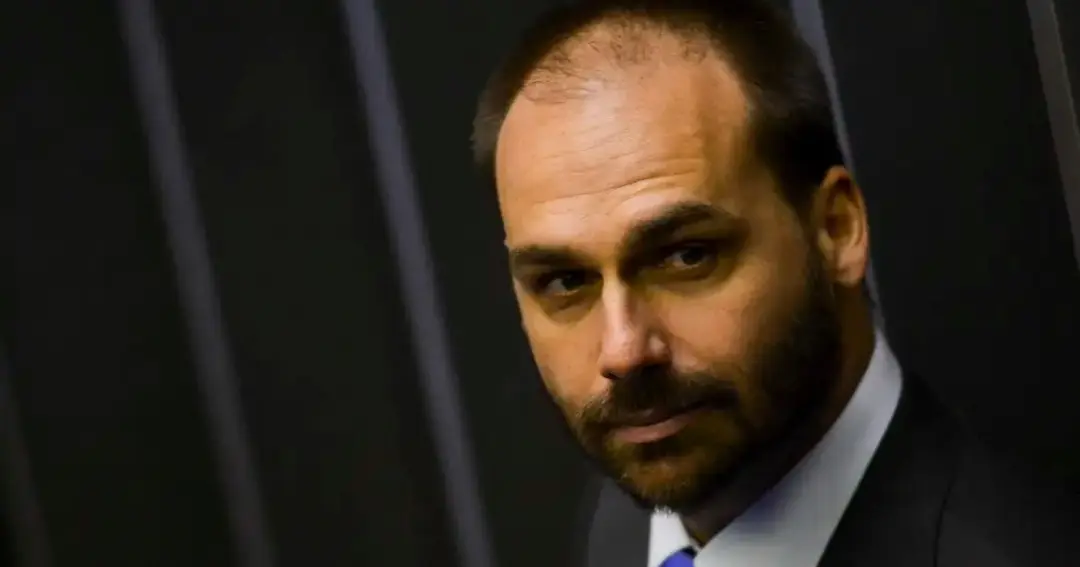 Integrantes do PL afirmam que Eduardo Bolsonaro está “fora do controle” pensando em candidatura em 2026