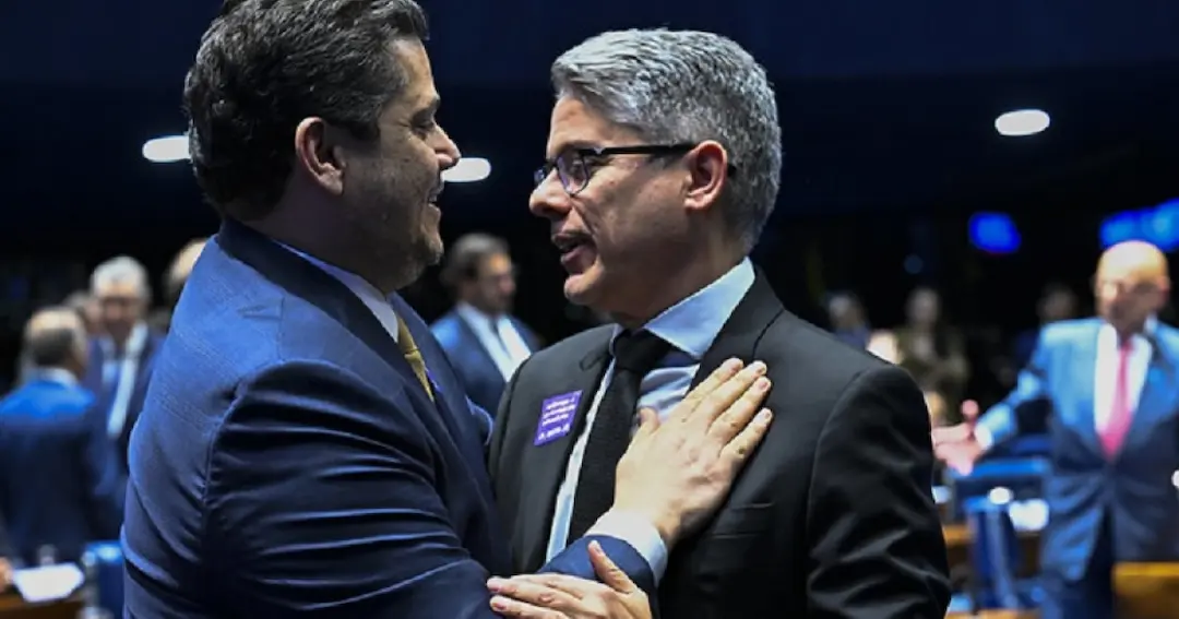 Relator escolhido por Otto diz que vai apresentar parecer pela rejeição da PEC da Blindagem já na próxima quarta-feira