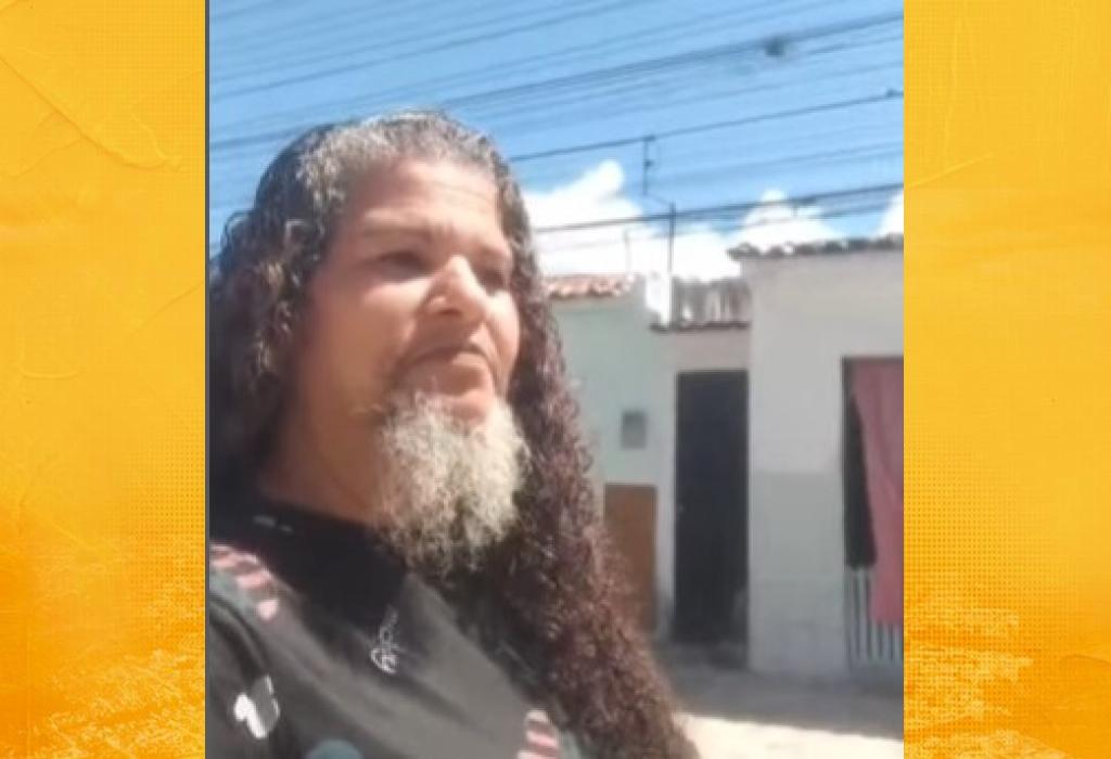Mulher viraliza em Maceió ao assumir a barba e exibir os fios com orgulho