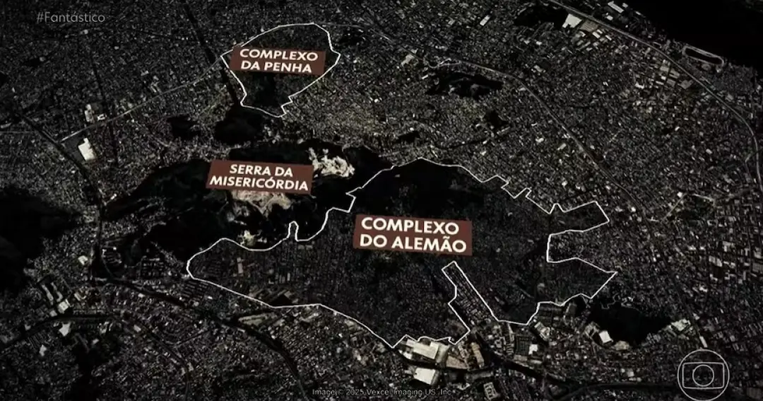 Dez dias após “megaoperação”, CV mantém QG na serra que separa complexos do Alemão e da Penha