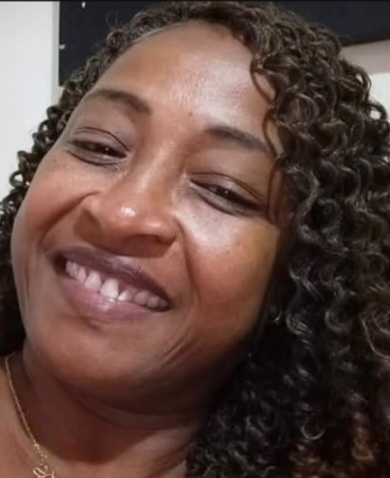 Professora é achada sem vida em residência na Bahia; caso investigado como feminicídio