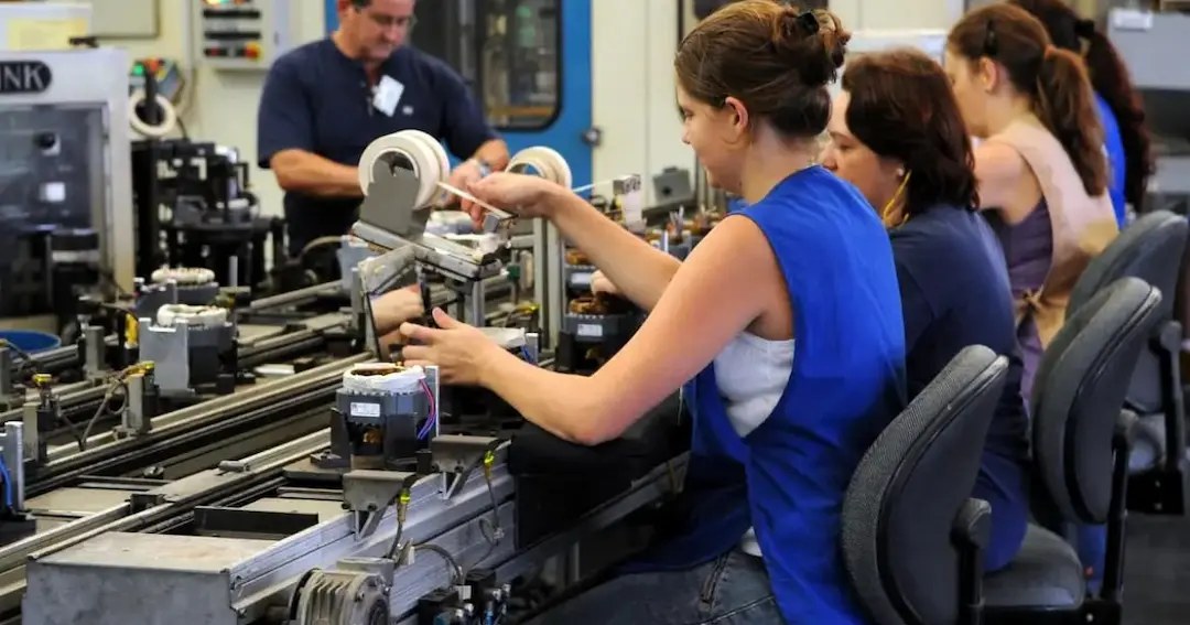 Setor de serviços registra alta na Bahia entre setembro e outubro de 2025, diz IBGE