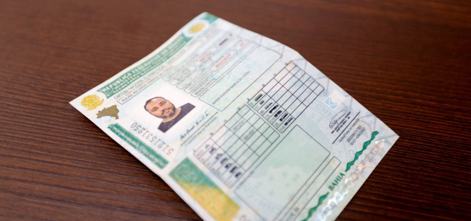 Bahia emite primeira CNH pelo novo programa nacional