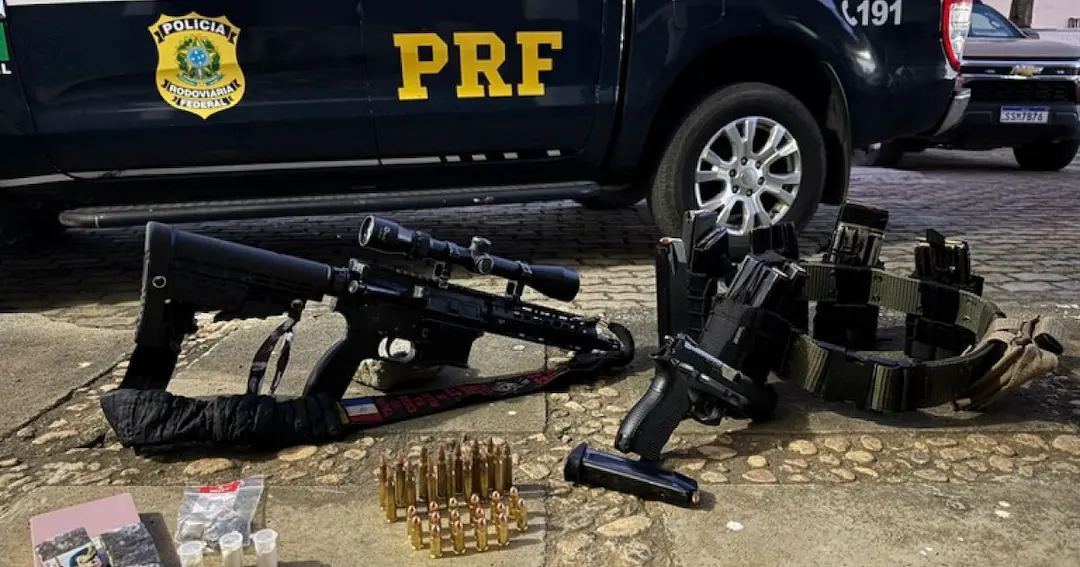 PRF apreende 273 munições, fuzil e pistola durante Operação Carnaval em Vitória da Conquista