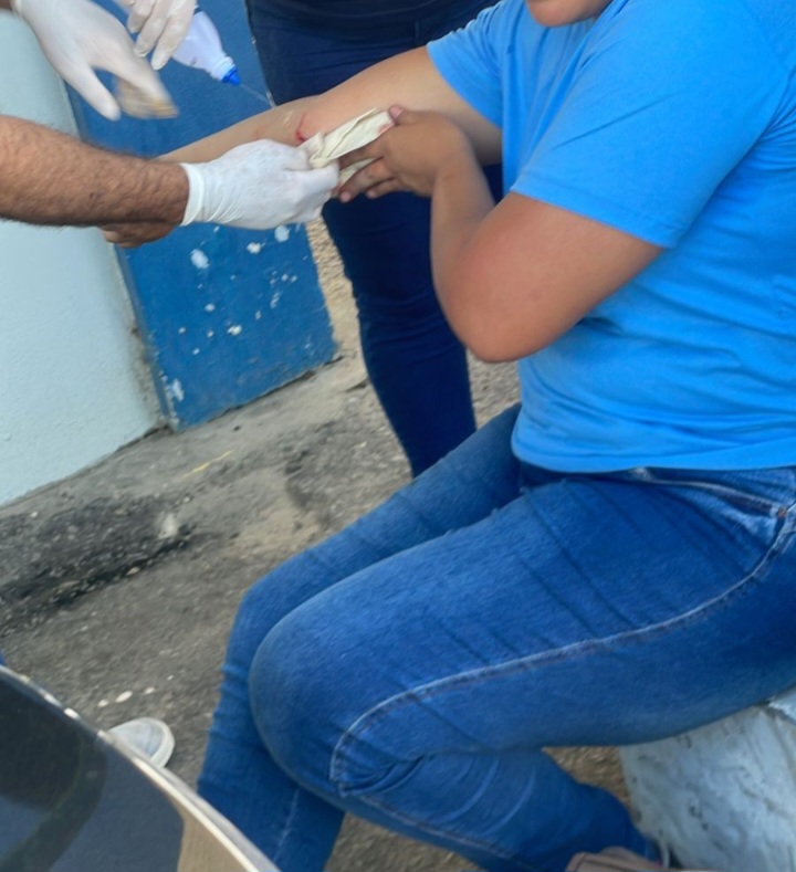 Briga entre três mulheres deixa duas feridas a faca em Itapetinga