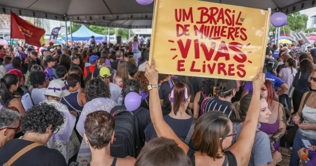 Autonomia financeira é prioridade para 37% das mulheres, aponta pesquisa