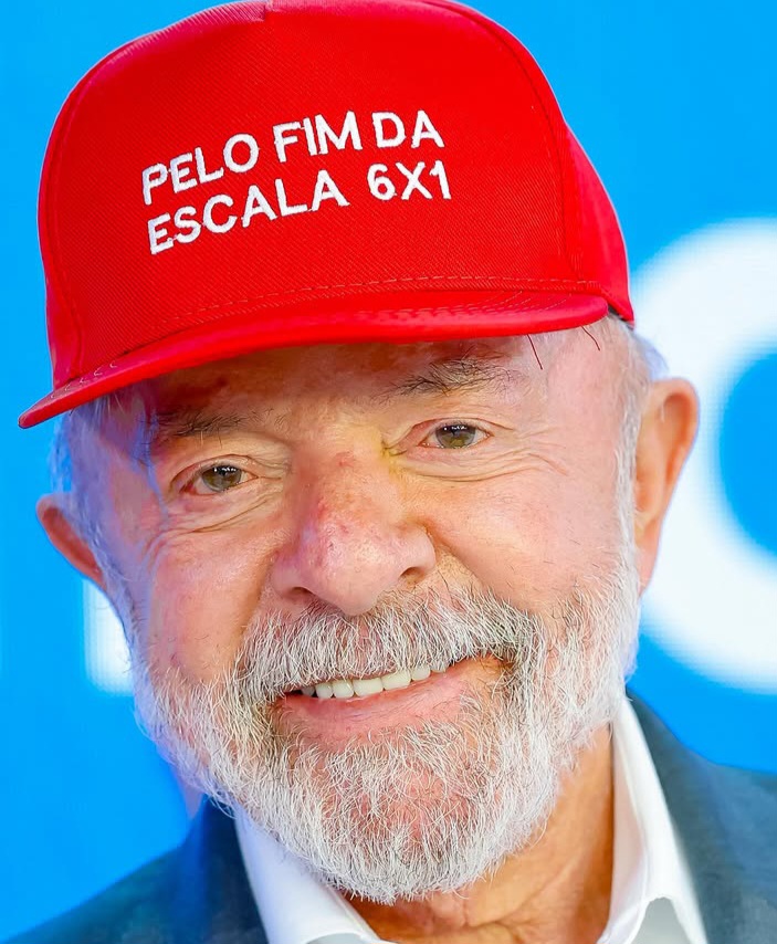 Votação de PEC que propõe fim da escala 6×1 é adiada na CCJ da Câmara