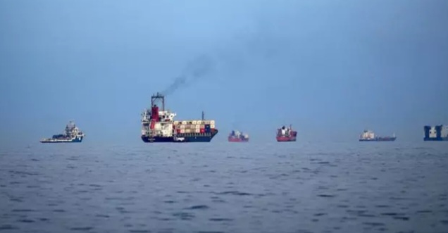 Irã anuncia reabertura do Estreito de Ormuz durante o cessar-fogo: preço do petróleo despenca