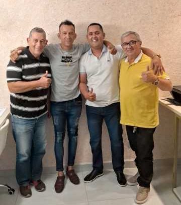 Base política de Adilson Martins reforça apoio ao deputado Charles Fernandes em Itapetinga