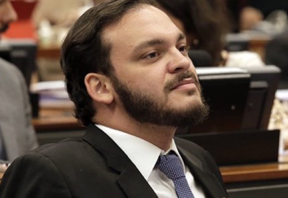 Ex-deputado Uldurico Júnior teria feito reuniões com líder de facção dentro de presídio na Bahia, aponta PF