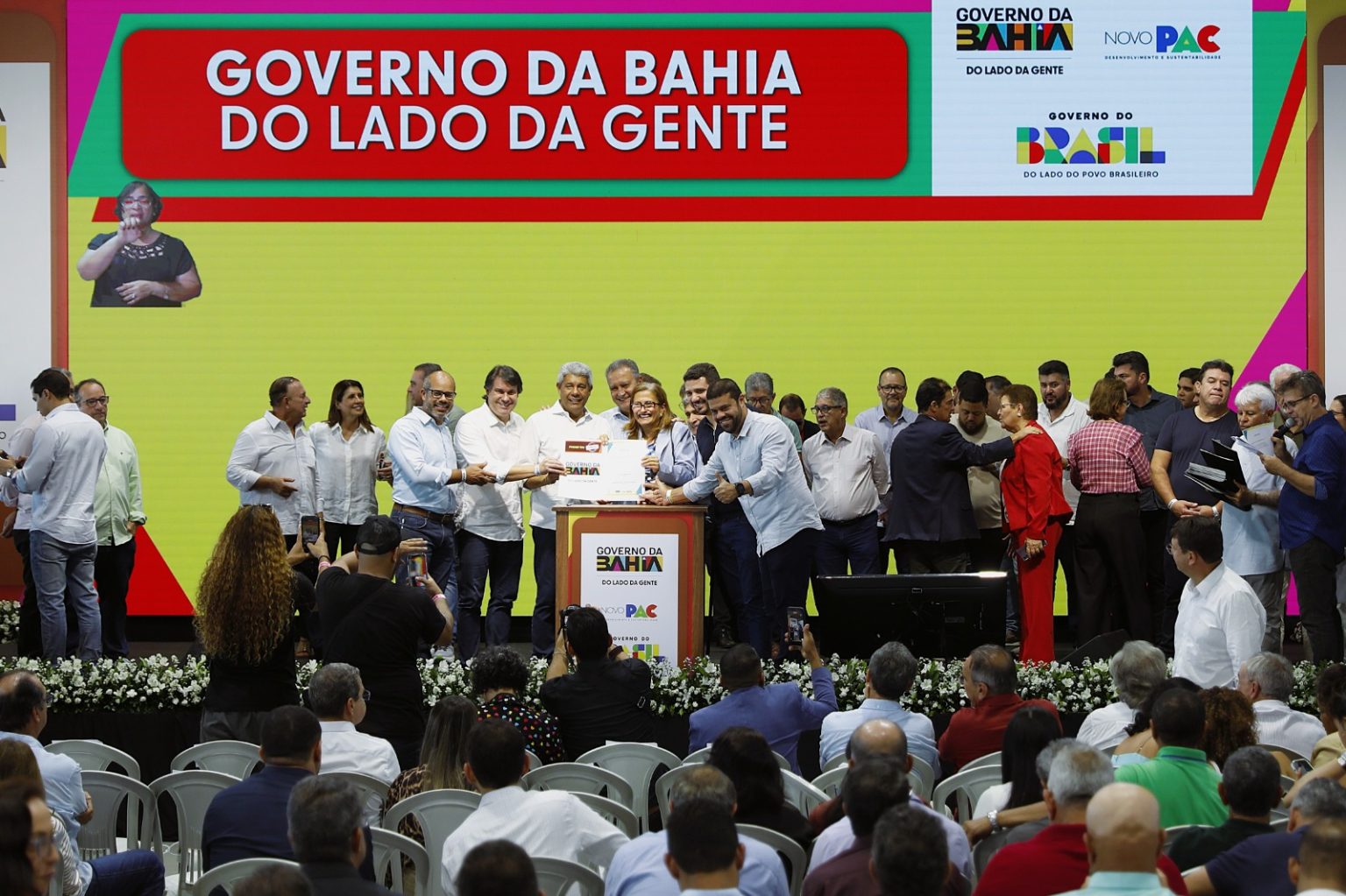 Conceição do Almeida, Ubaíra e outros 45 municípios recebem investimentos de R$ 211 milhões na Educação