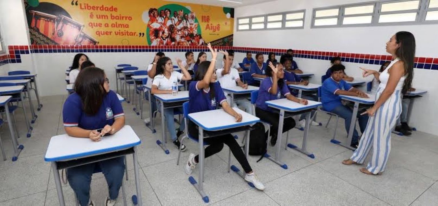 Bahia torna obrigatória a prevenção da gravidez precoce nas escolas estaduais