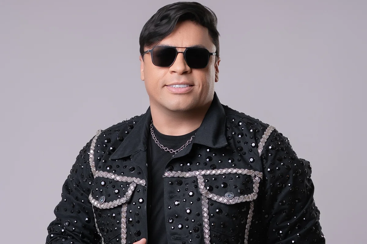Morre o cantor Neto Araújo, ex-integrante dos grupos Cavaleiros do Forró e Collo de Menina, aos 42 anos
