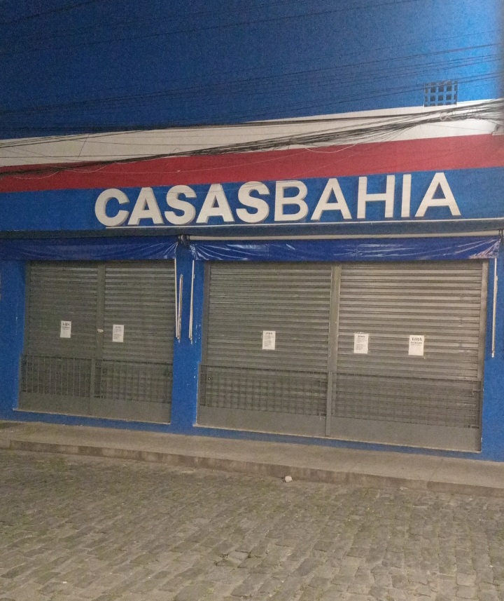 Casas Bahia agradece clientes e encerra atividades em Itapetinga
