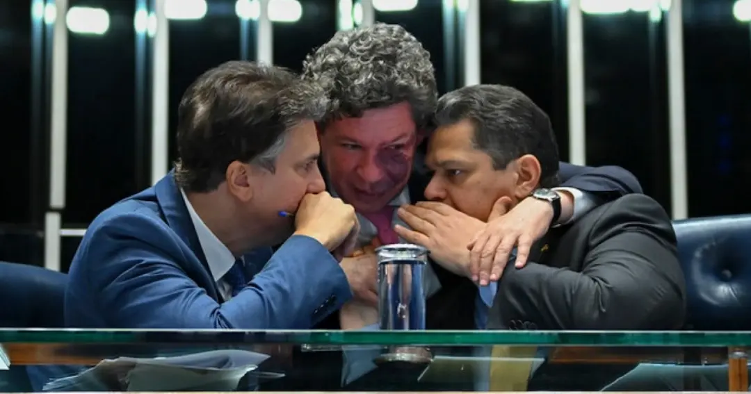 Governo projeta aprovar PEC da jornada 6×1 na CCJ, mas Alcolumbre mantém mistério sobre votação no plenário