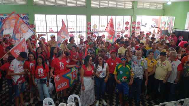 Comitê do 13: Lideranças e apoiadores lotam espaço na inauguração do comitê