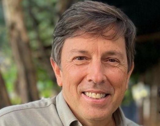 João Amoêdo declara apoio a Lula no segundo turno e critica Flávio Bolsonaro