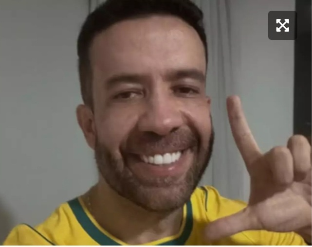 André Janones é internado após debate entre Flávio e Lula
