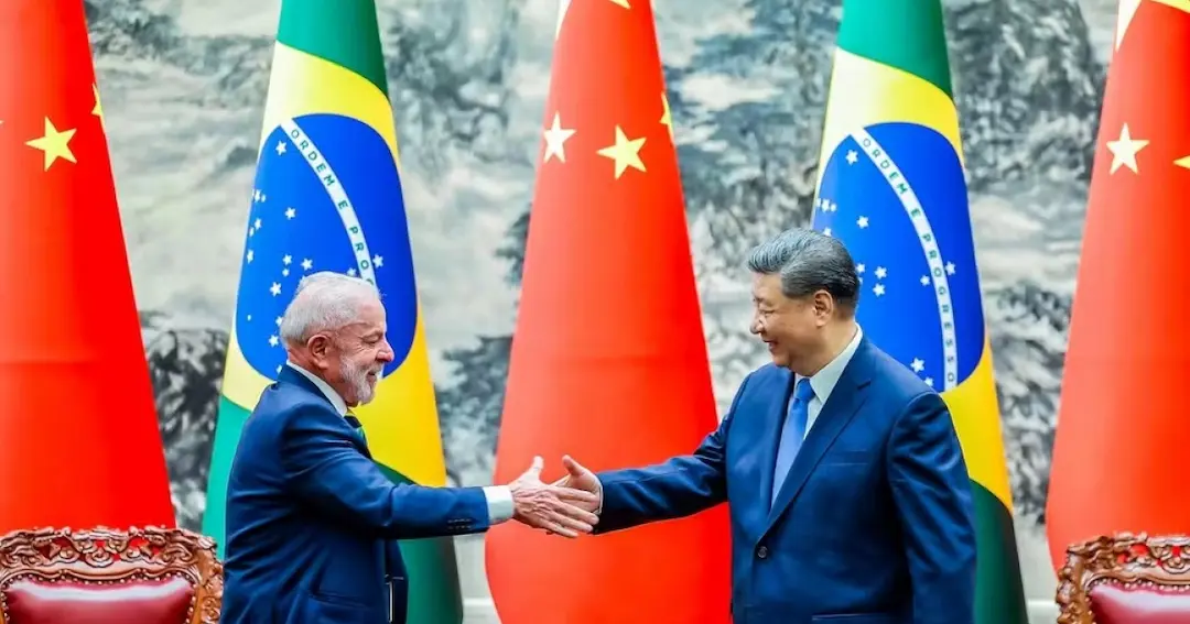 Presidente da China parabeniza Lula pela vitória e diz que quer “relação mais proeminente” com Brasil